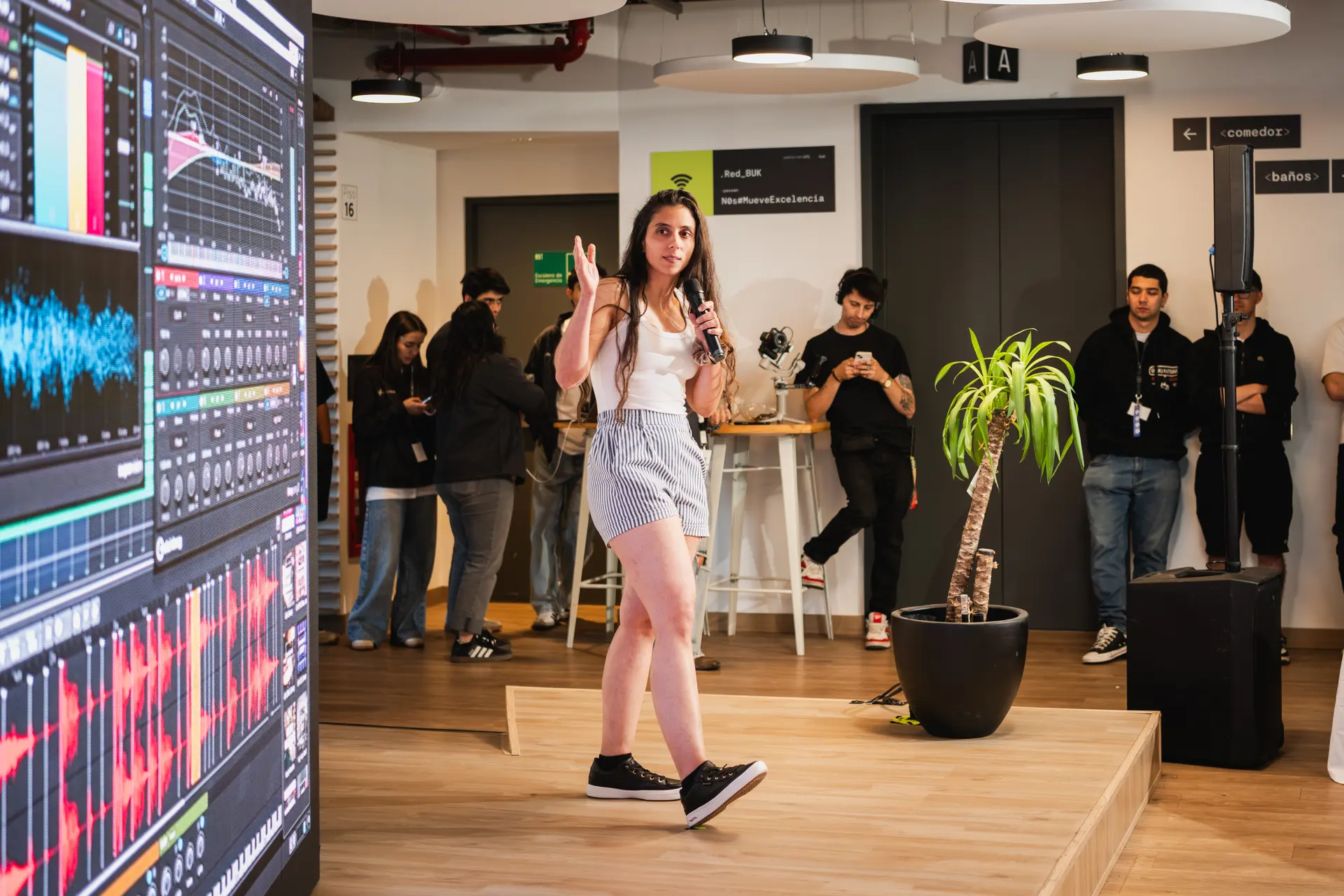 Hack 25 photo 10